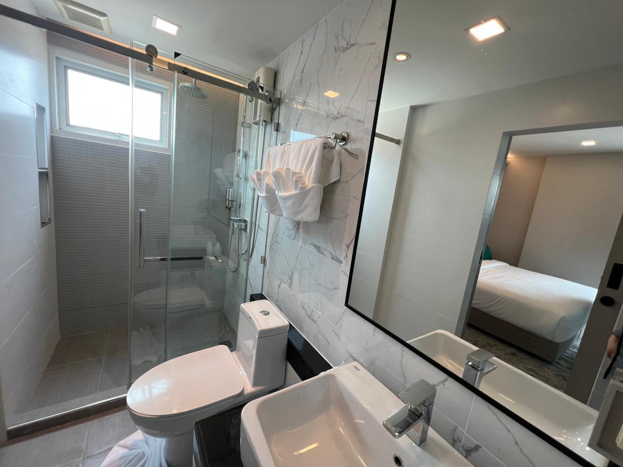 Arni Skye Hotel กรุงเทพมหานคร ภายนอก รูปภาพ