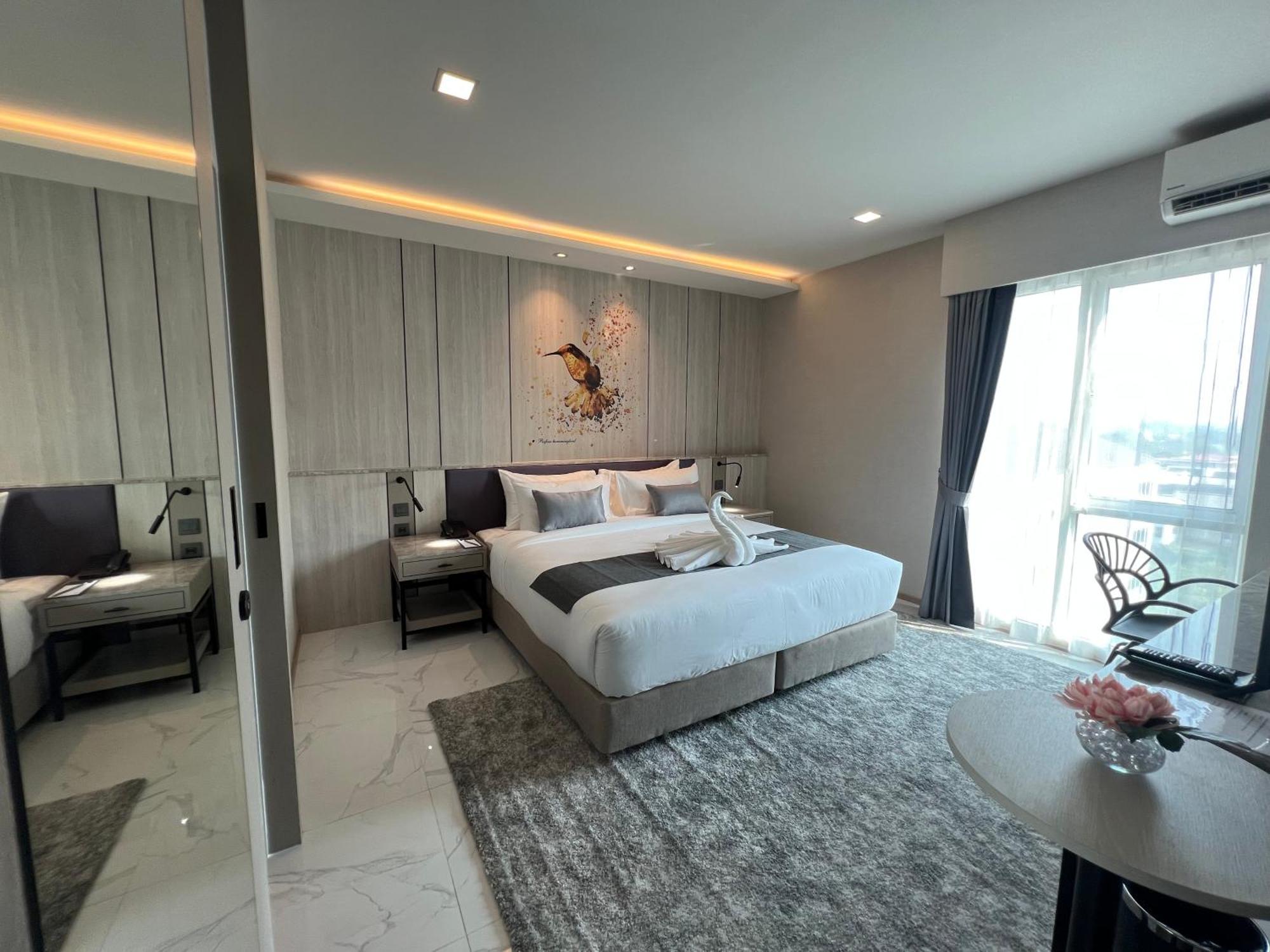 Arni Skye Hotel กรุงเทพมหานคร ภายนอก รูปภาพ