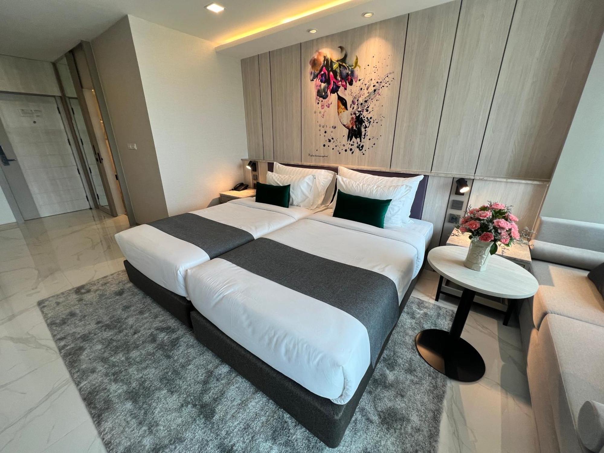 Arni Skye Hotel กรุงเทพมหานคร ภายนอก รูปภาพ