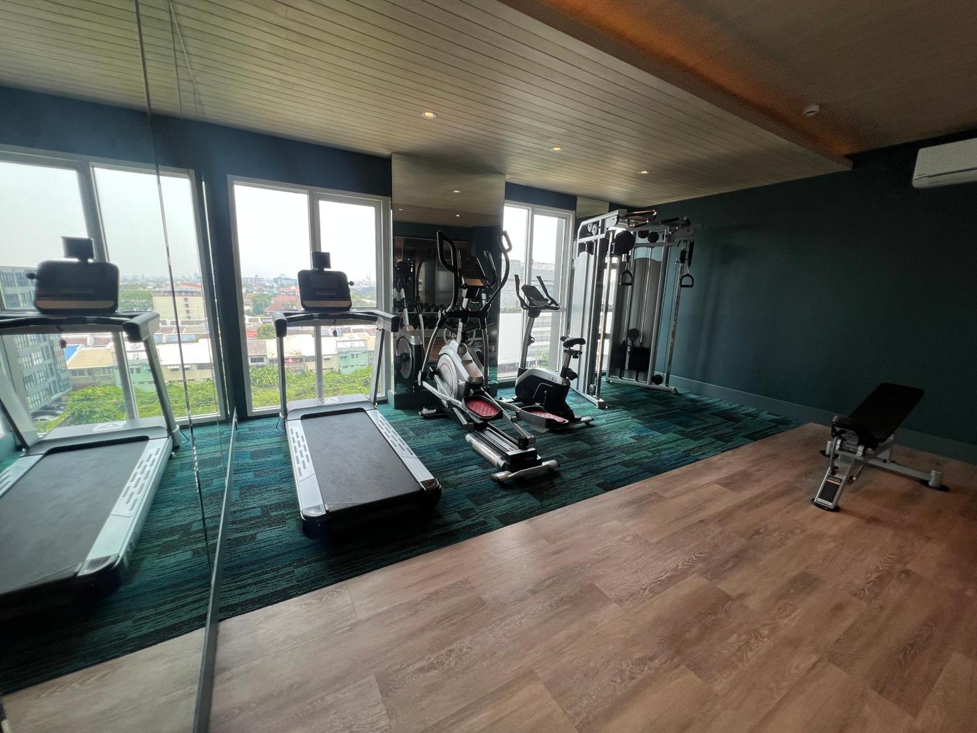 Arni Skye Hotel กรุงเทพมหานคร ภายนอก รูปภาพ